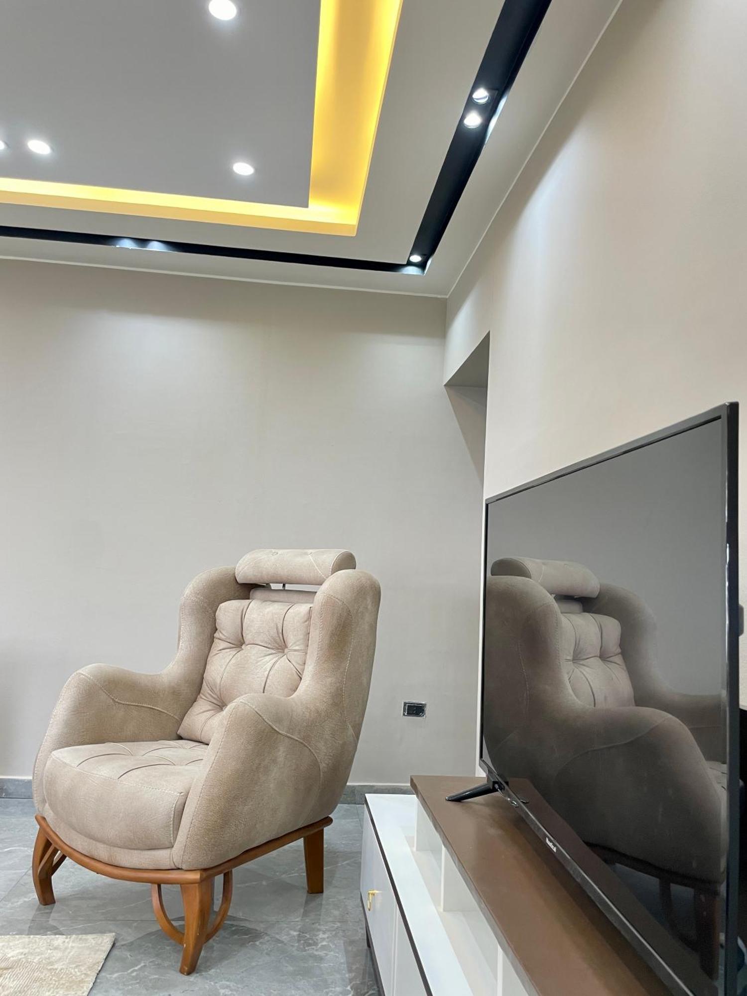 Apartment Nilefront 2br Startowers Maadi Cairo