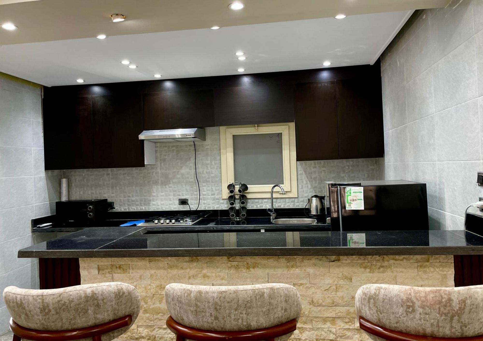 Nilefront 2br Startowers Maadi Apartment Cairo
