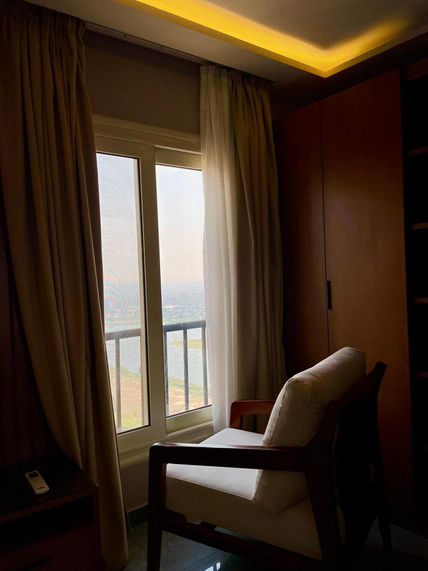 Apartment Nilefront 2br Startowers Maadi Cairo