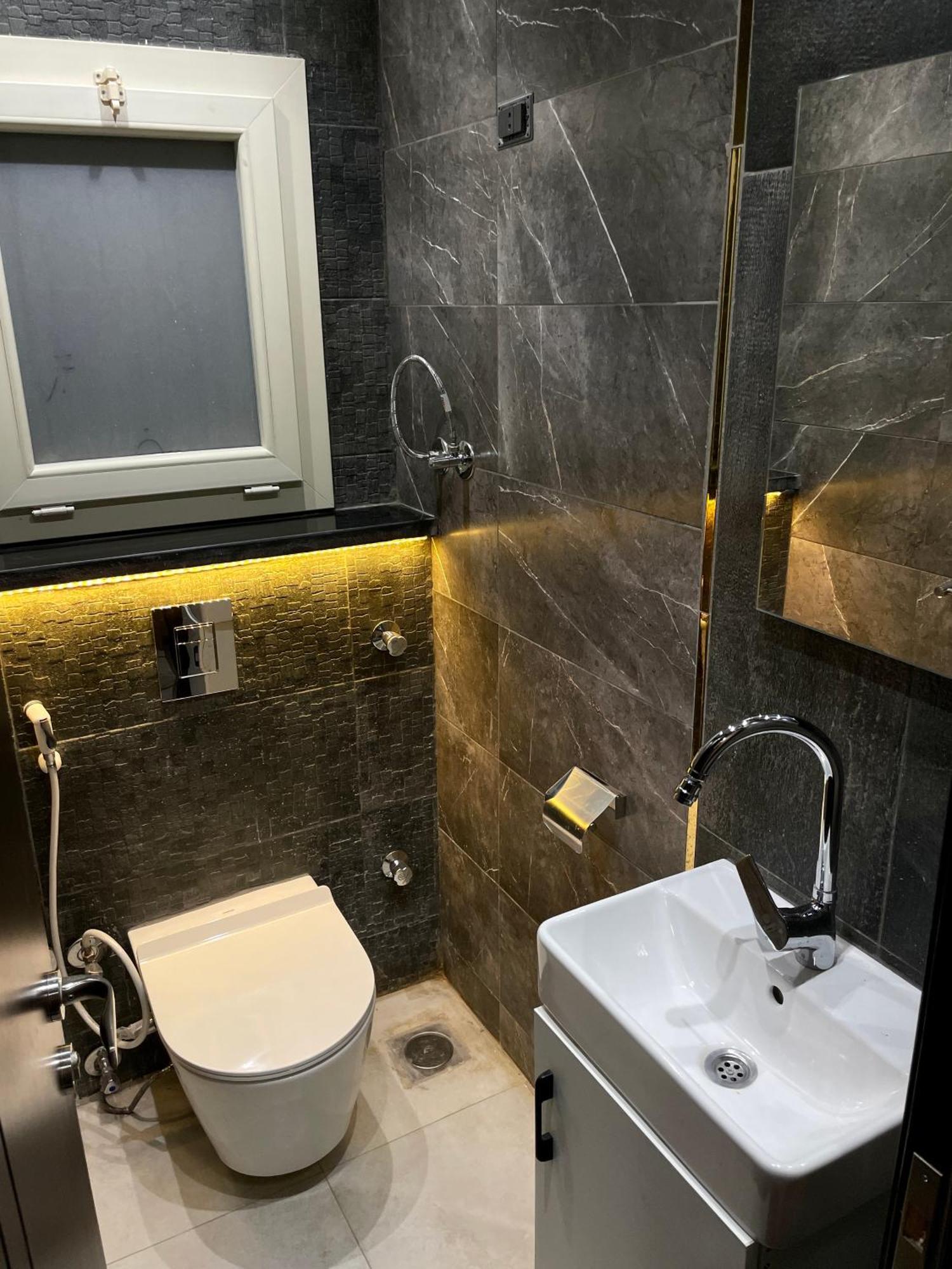 Nilefront 2br Startowers Maadi Apartment