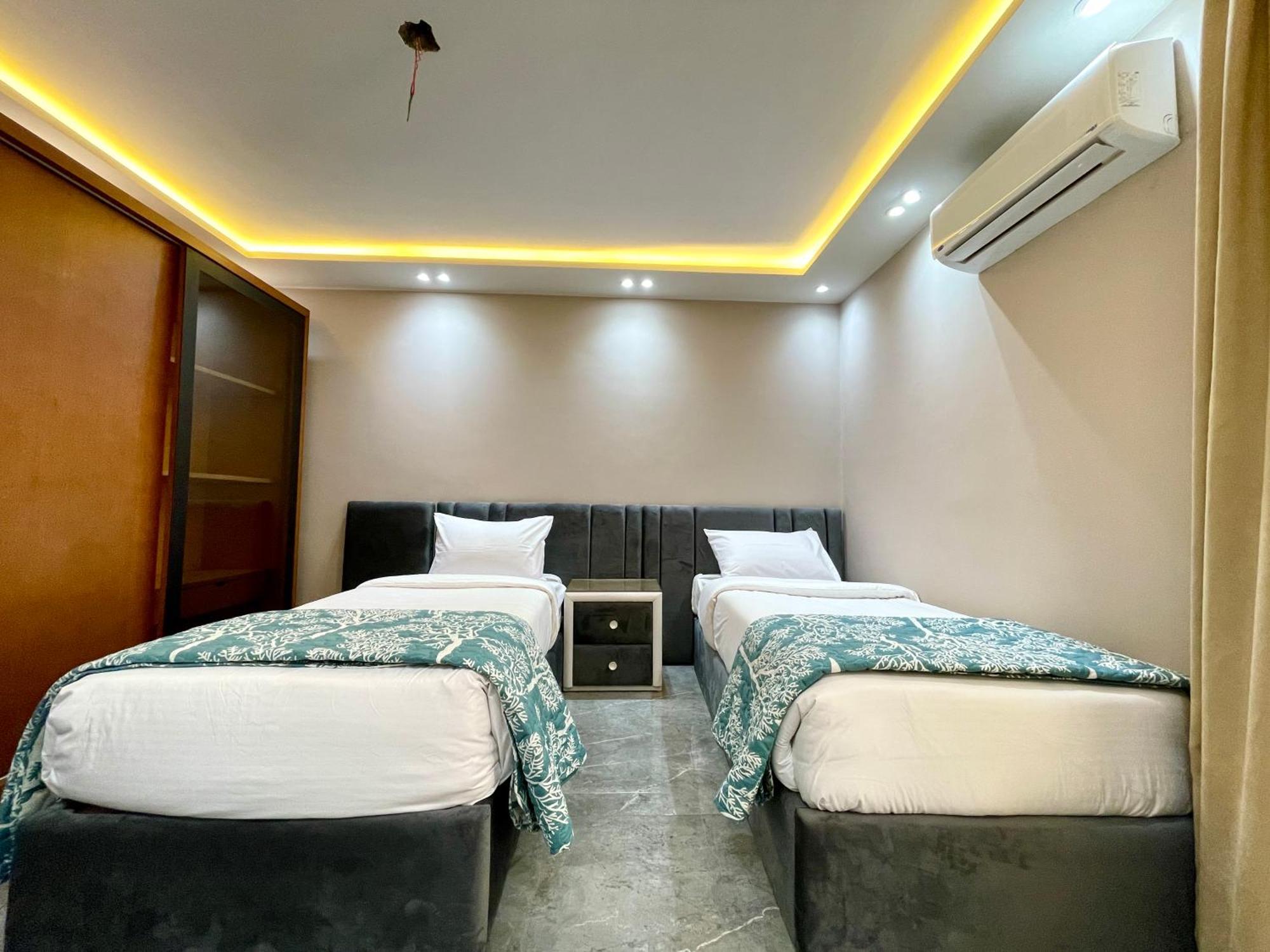 Nilefront 2br Startowers Maadi Apartment *